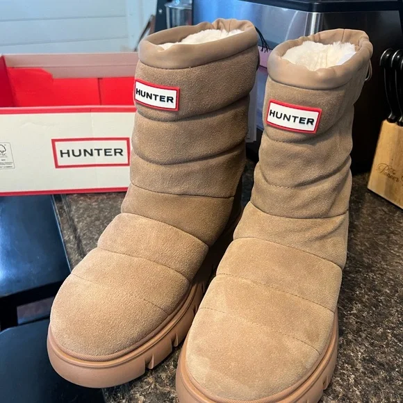 New Hunter Women’s Maribel Lug Sole Insulated Waterproof Snow Booties Boots Tan - Picture 7 of 15